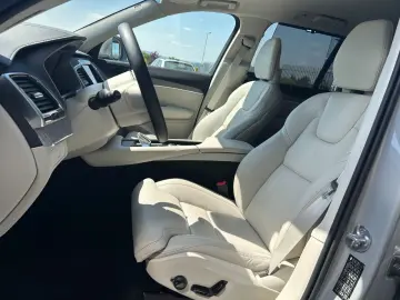 B5 AWD PLUS Bright 7sitze