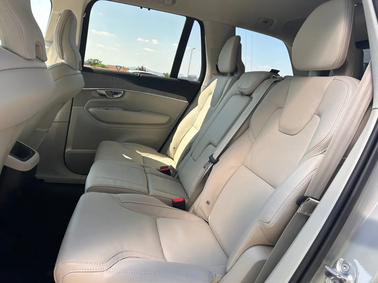 B5 AWD PLUS Bright 7sitze