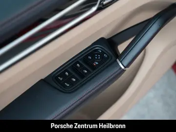 Cayenne GTS   Soft-Close BOSE