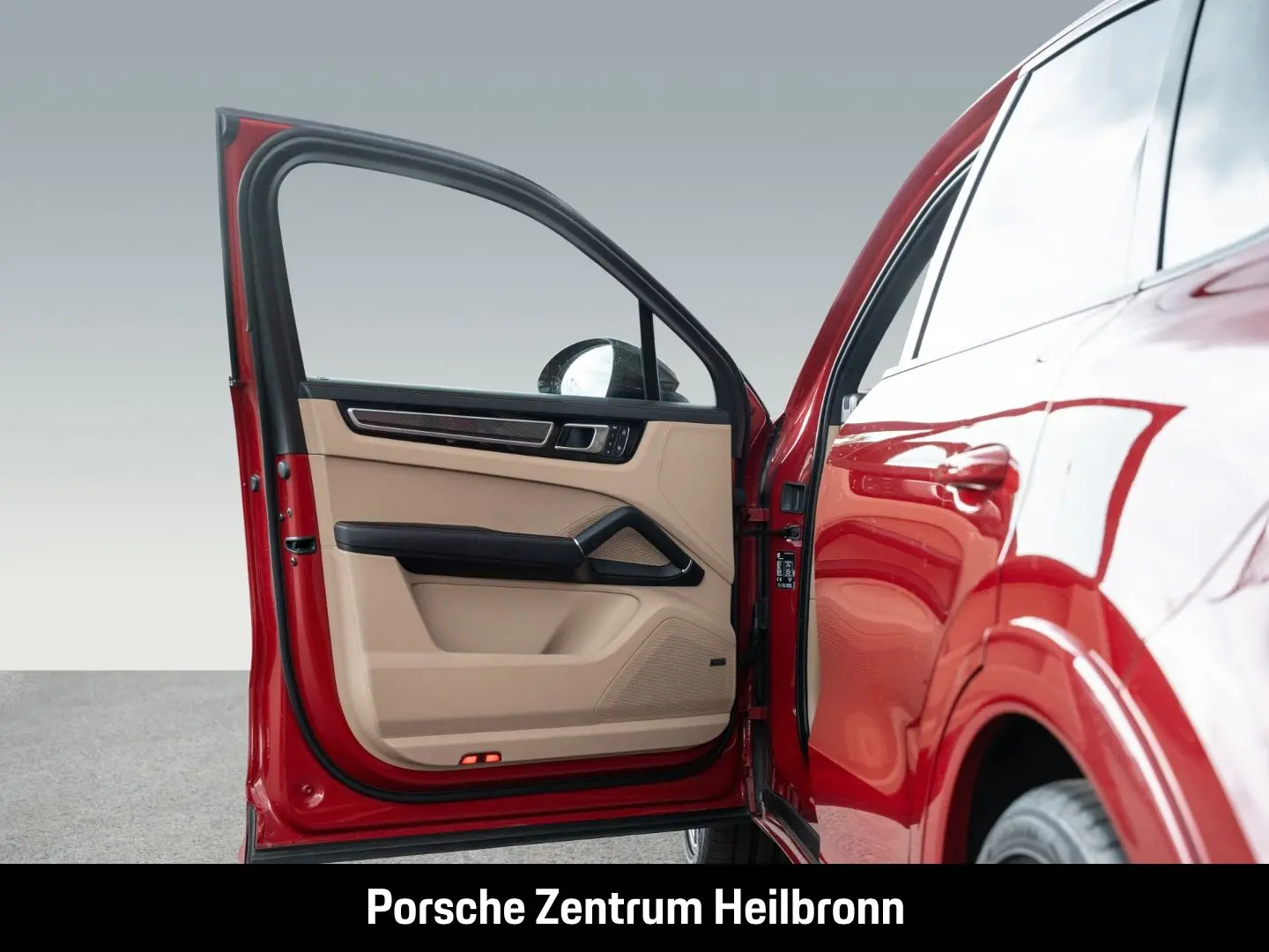 Cayenne GTS   Soft-Close BOSE