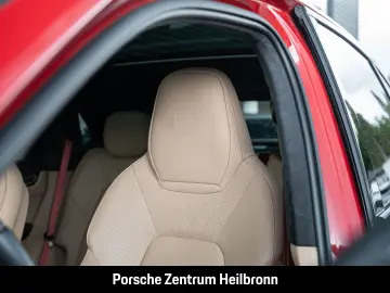 Cayenne GTS   Soft-Close BOSE