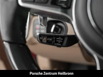 Cayenne GTS   Soft-Close BOSE