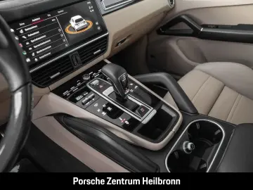 Cayenne GTS   Soft-Close BOSE