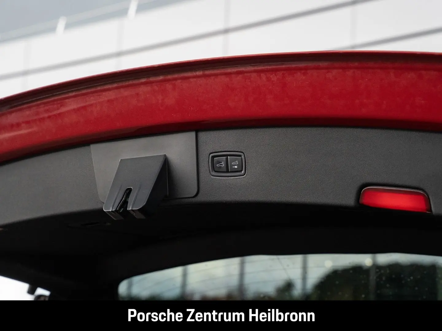 Cayenne GTS   Soft-Close BOSE