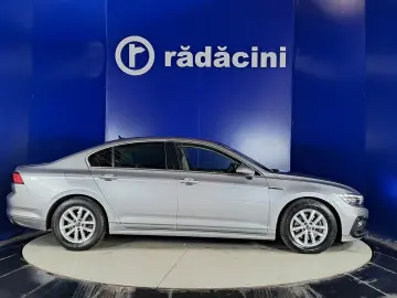 VOLKSWAGEN PASSAT COMFORTLINE R-LINE