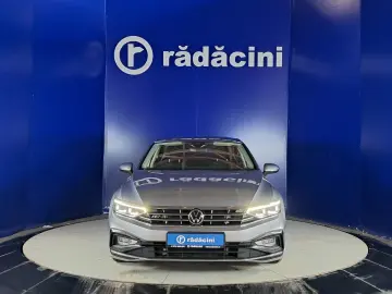 VOLKSWAGEN PASSAT COMFORTLINE R-LINE