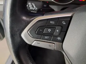 VOLKSWAGEN PASSAT COMFORTLINE R-LINE