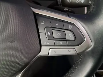 VOLKSWAGEN PASSAT COMFORTLINE R-LINE