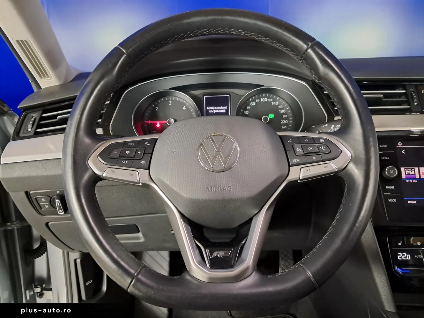 VOLKSWAGEN PASSAT COMFORTLINE R-LINE