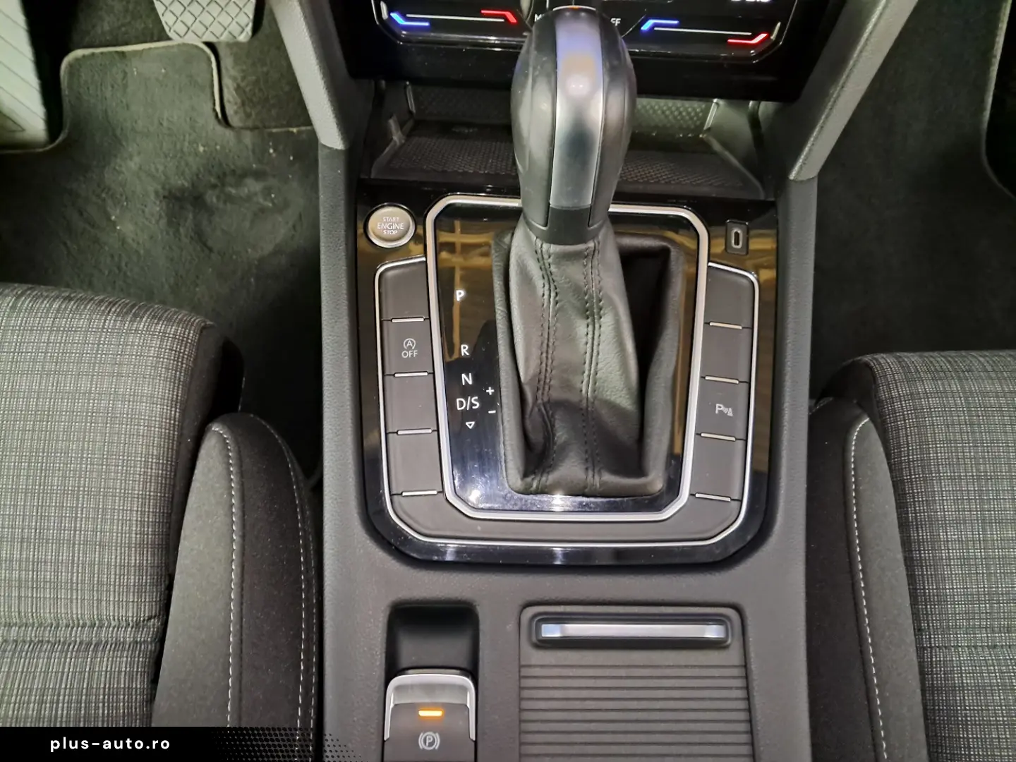 VOLKSWAGEN PASSAT COMFORTLINE R-LINE