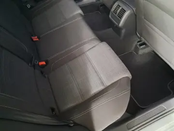 VOLKSWAGEN PASSAT COMFORTLINE R-LINE