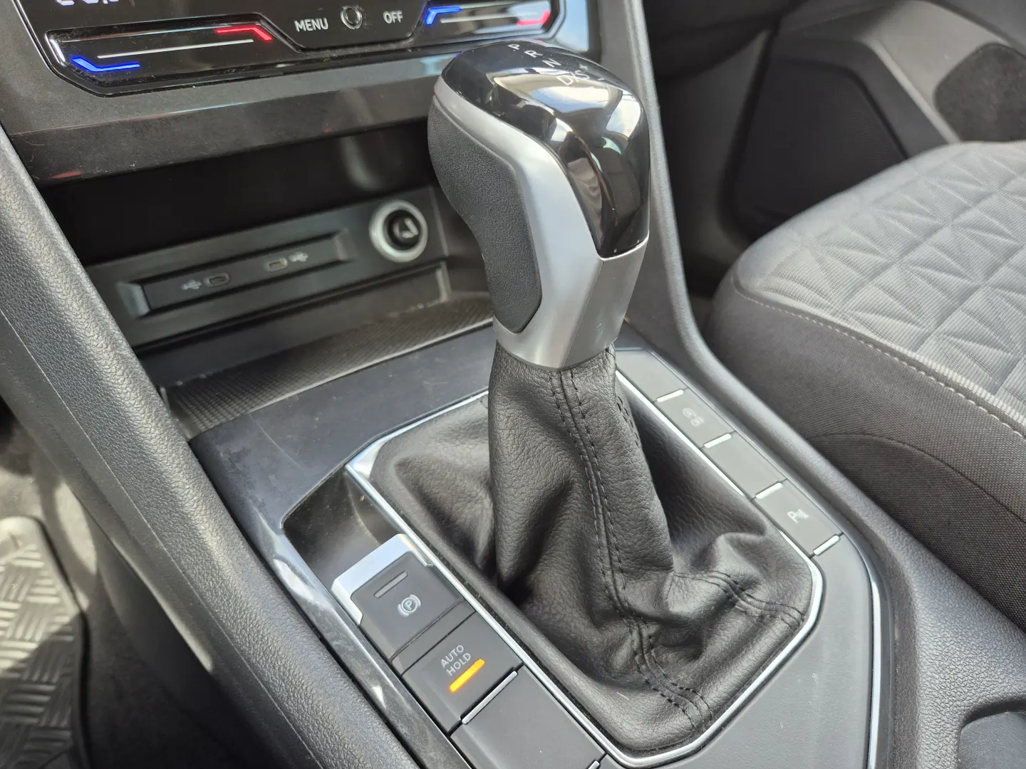 Volkswagen Tiguan 1.5 TSI 150 CP DSG Life 2023