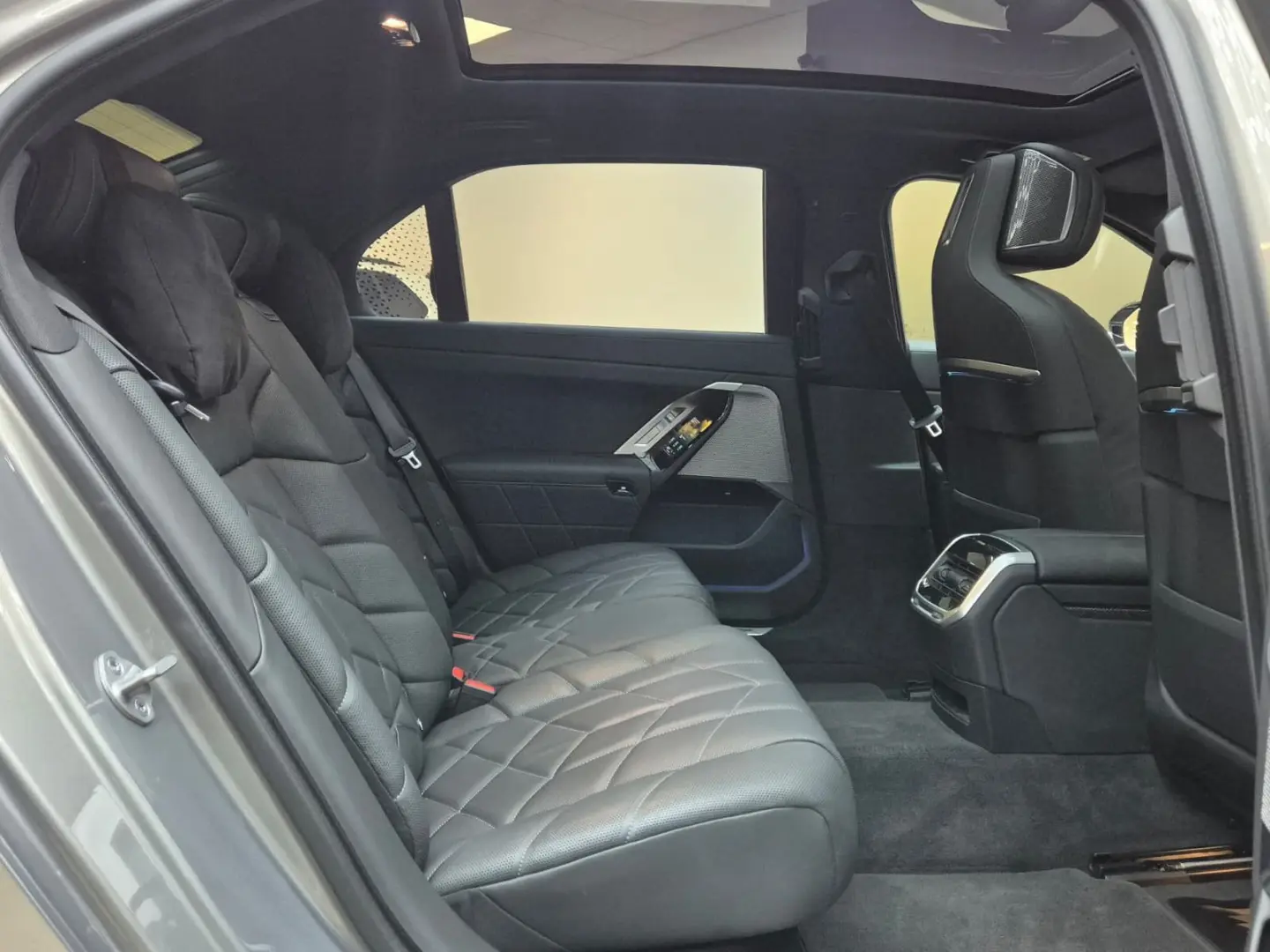 M760 e xDrive M Sport VIRTU MEMO PROF MASAGE 360