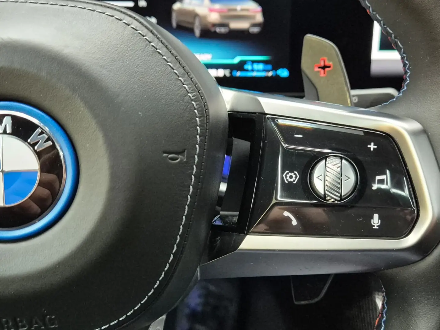 M760 e xDrive M Sport VIRTU MEMO PROF MASAGE 360