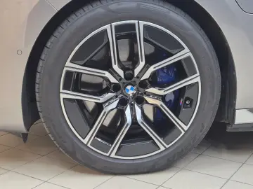 M760 e xDrive M Sport VIRTU MEMO PROF MASAGE 360