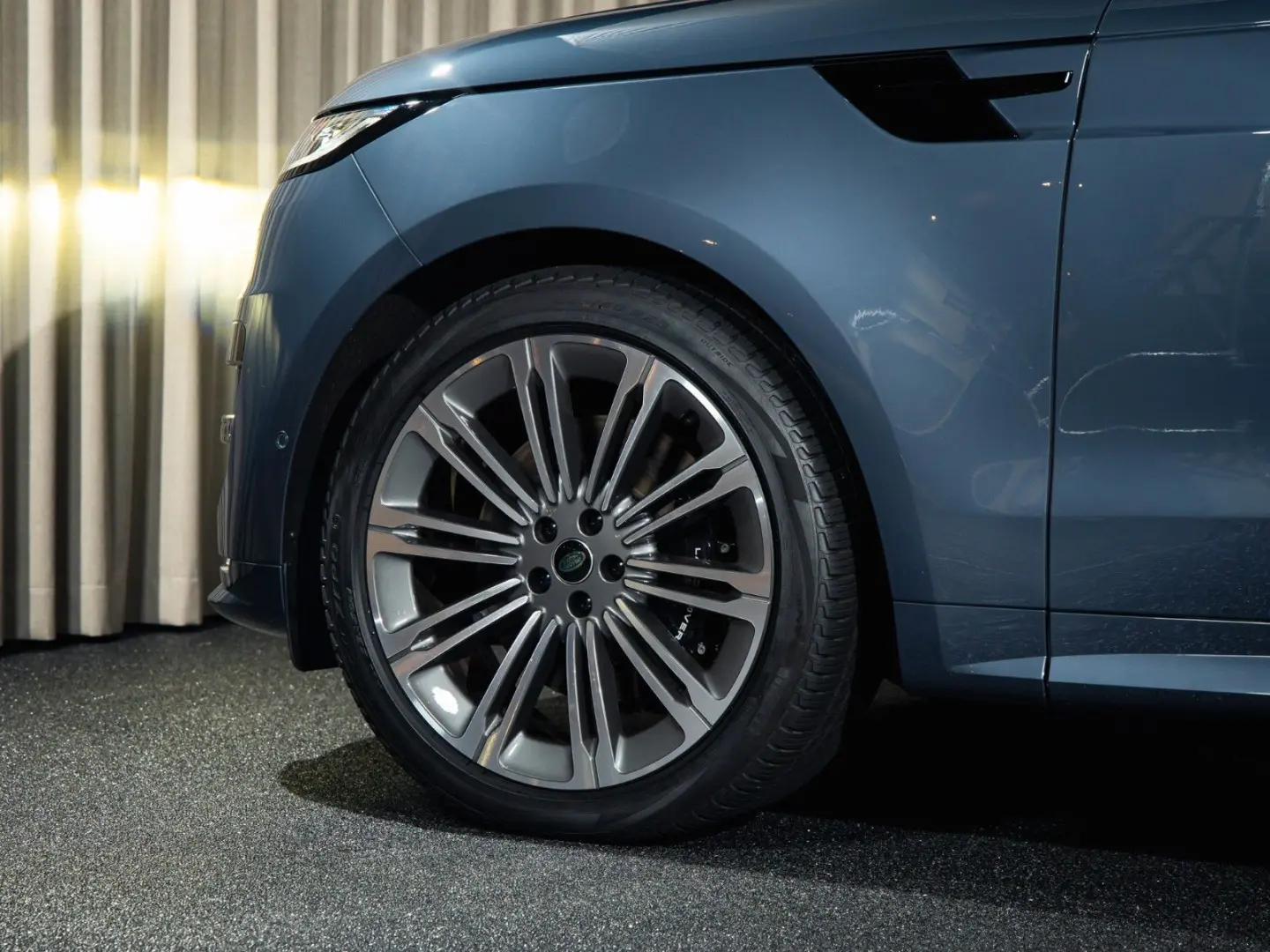 Range Rover Sport P550e Autobio  Dynamic  22-way