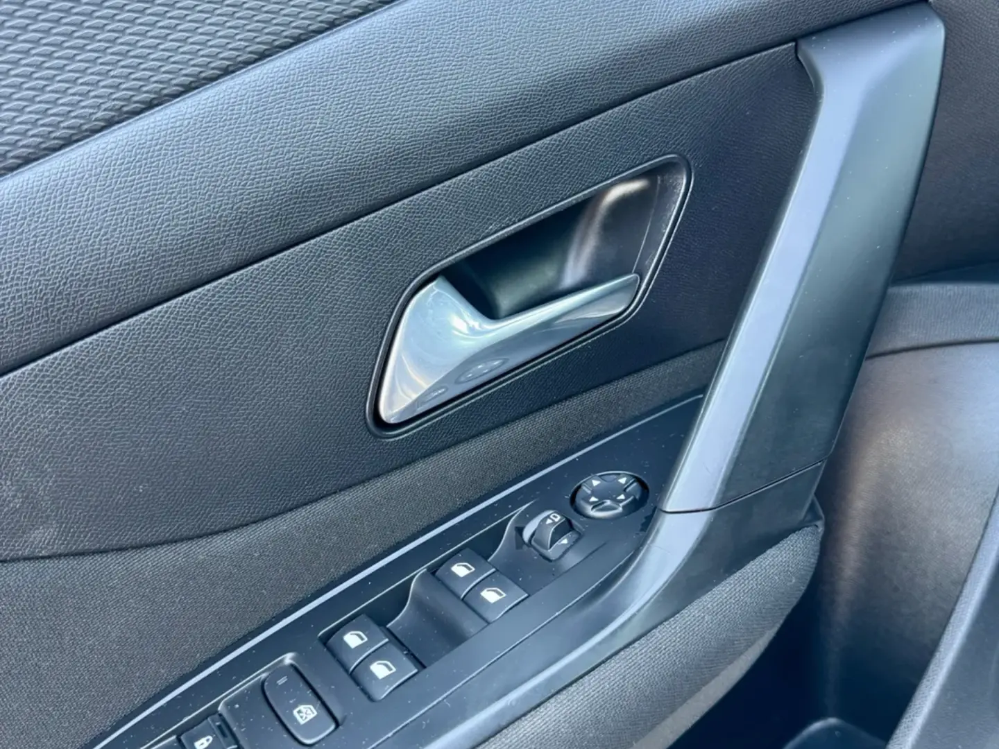 Peugeot 308 1.5 HDi 130 cp i-Cokpit GARANTIE