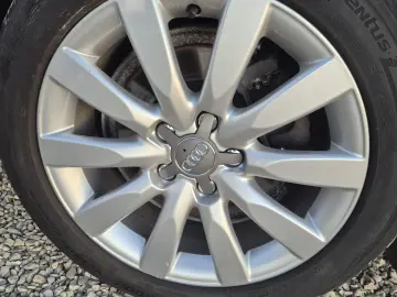 Audi A 4   2012  2.0 diesel  automat