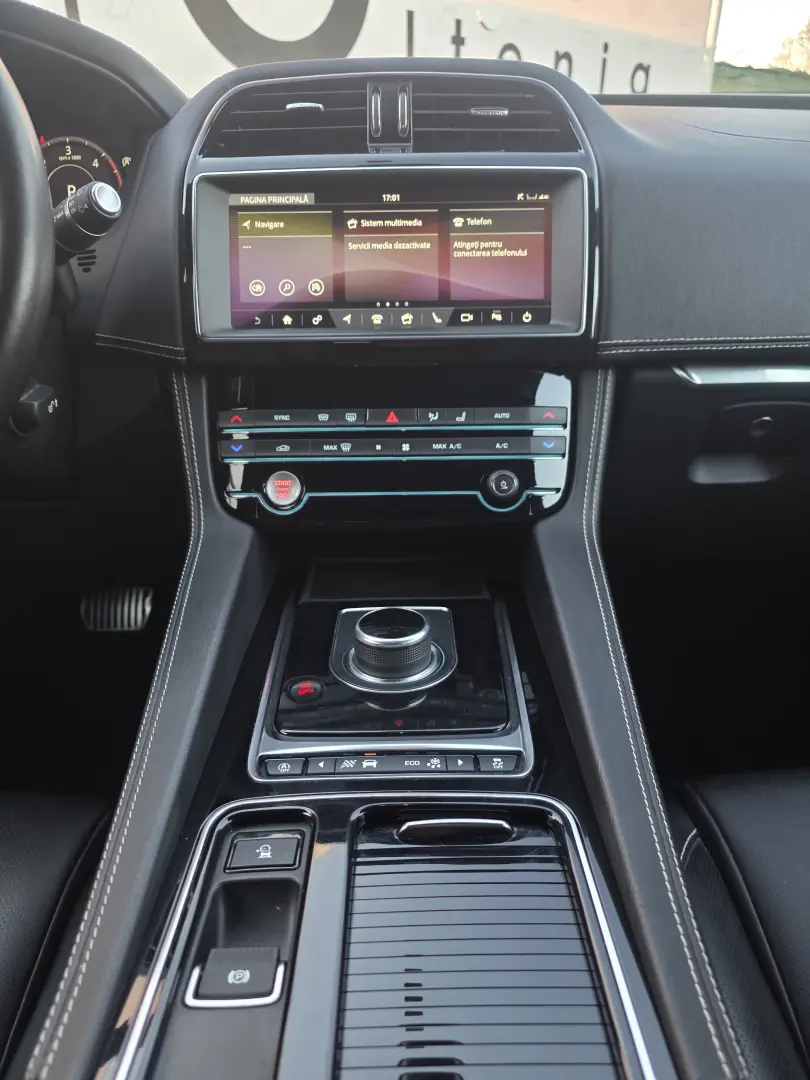 Jaguar F-Pace 2.0d R-Sport AWD – 180 CP   2019   Euro 6