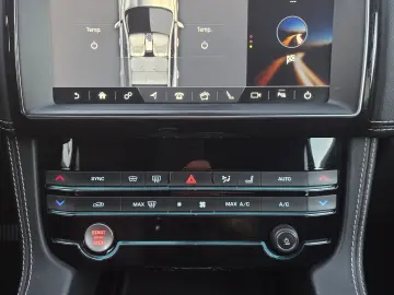 Jaguar F-Pace 2.0d R-Sport AWD – 180 CP   2019   Euro 6