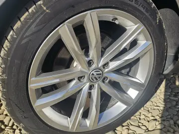 Volkswagen  Passat  B8  2015 2.0 diesel automată