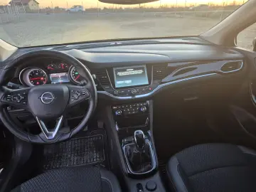 Opel Astra K 2016 1.4 benzina 125 cp