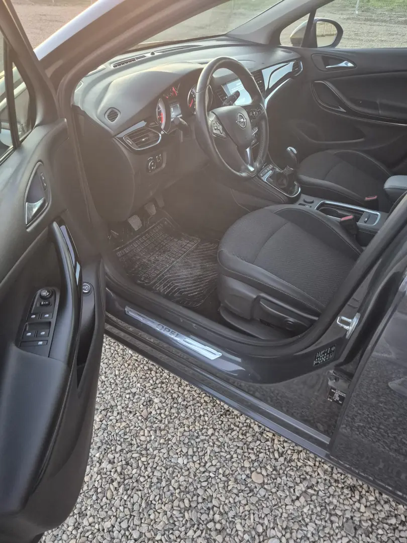 Opel Astra K 2016 1.4 benzina 125 cp