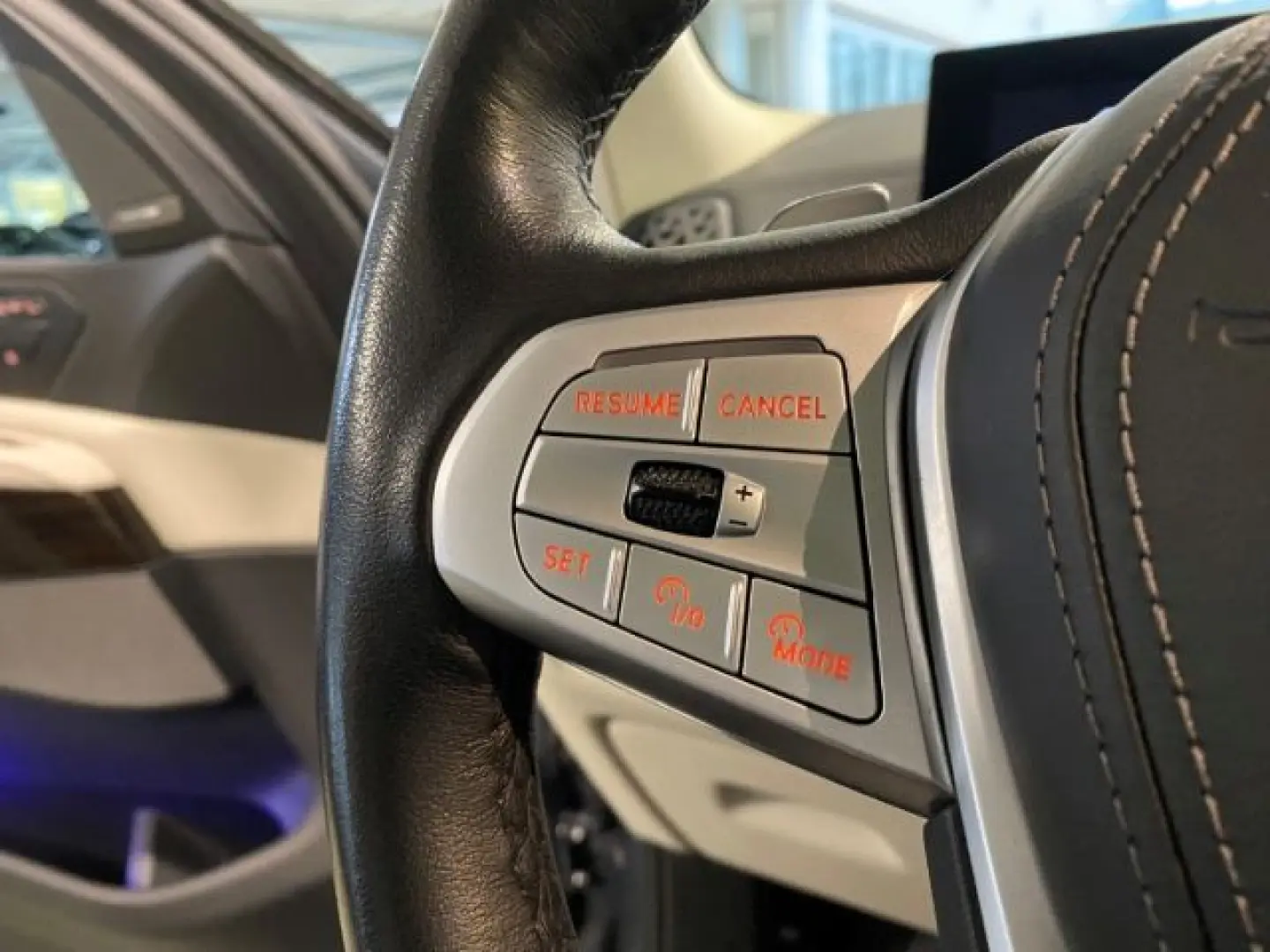 X7 xDrive 40d HUD StandHZG AHK Pano Navi Leder H