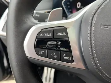 X7 xDrive40i M-Sport AHK Iconic Glow 360