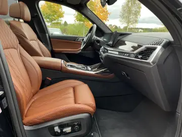 X7 xDrive40i M-Sport AHK Iconic Glow 360