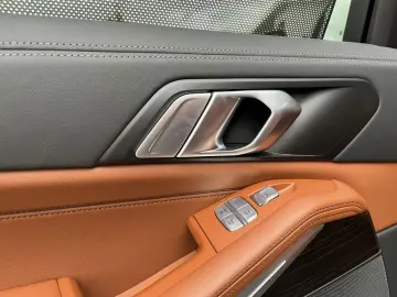 X7 xDrive40i M-Sport AHK Iconic Glow 360