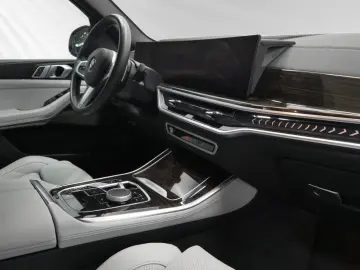 X5 xDrive30d  € 1.190 Zubehörbonus M Sport AHK