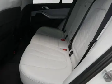 X5 xDrive30d  € 1.190 Zubehörbonus M Sport AHK