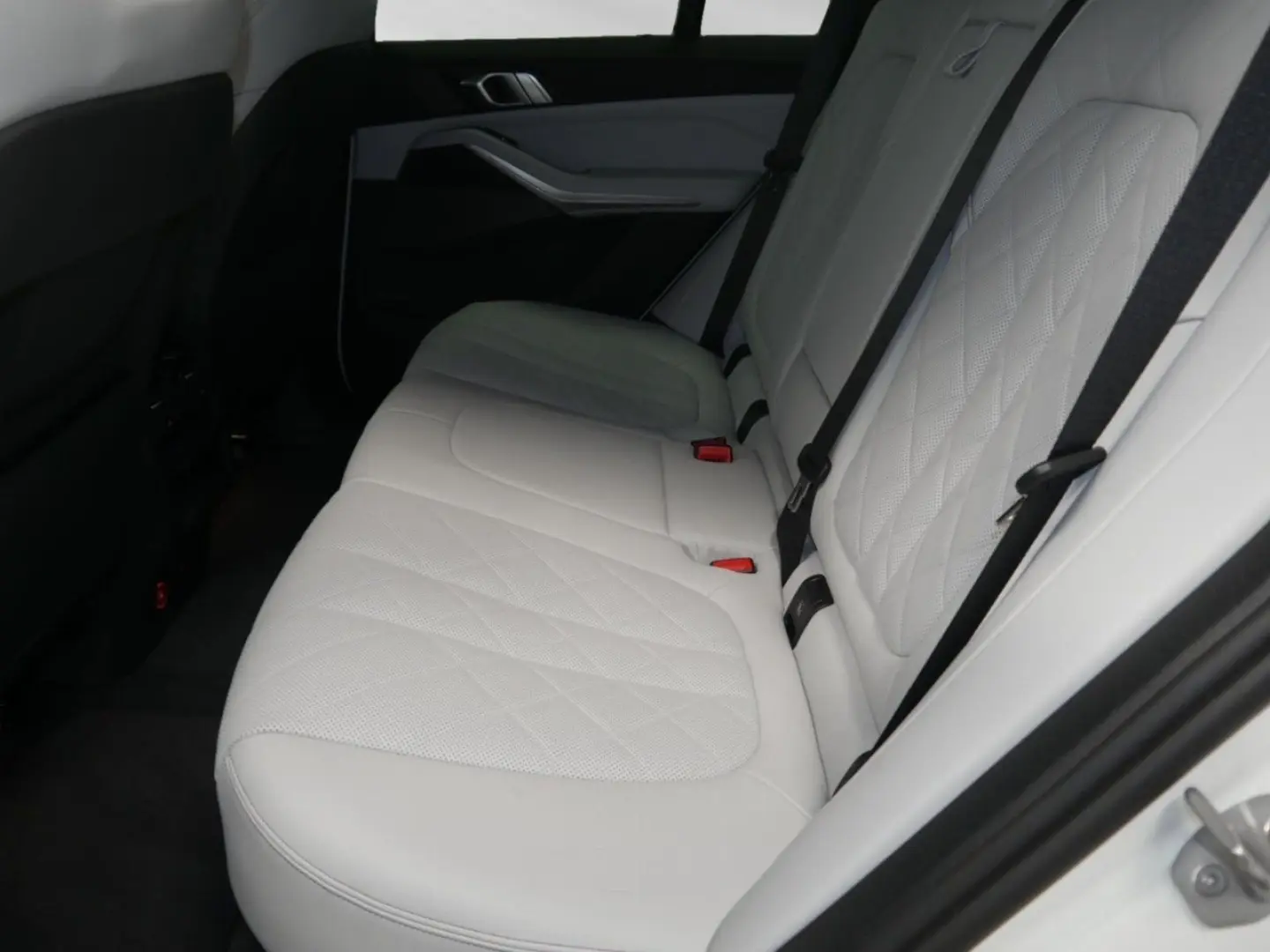 X5 xDrive30d  € 1.190 Zubehörbonus M Sport AHK