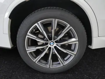 X5 xDrive30d  € 1.190 Zubehörbonus M Sport AHK