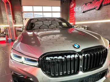BMW 730