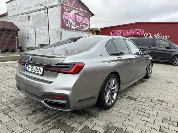 BMW 730