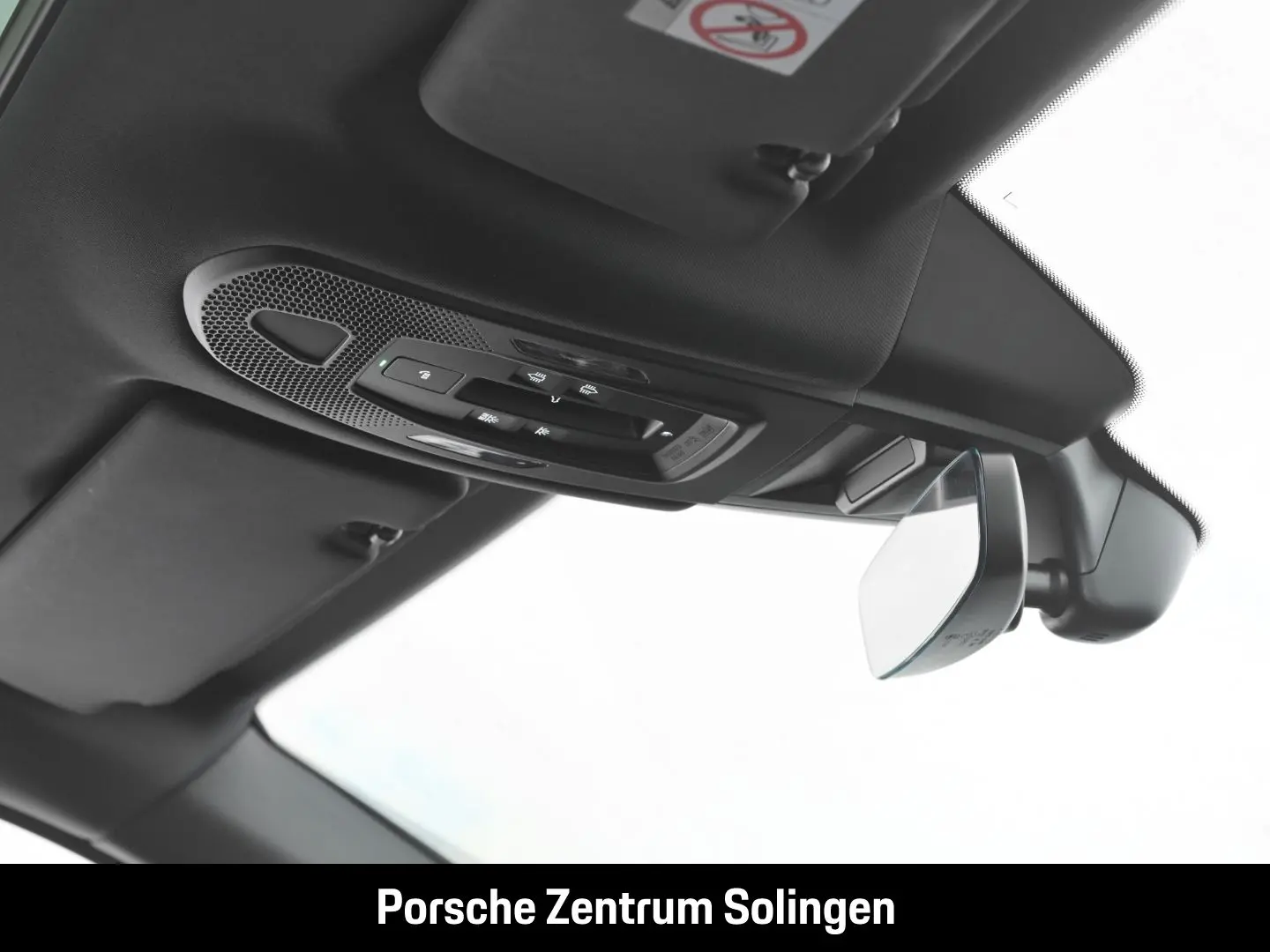 Cayenne E-Hybrid AHK INNO 22'' HD BOSE