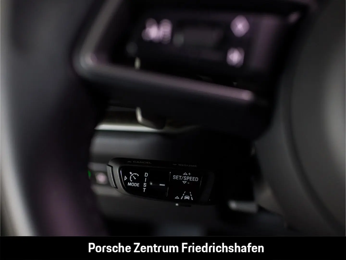 Cayenne E-Hybrid BOSE LED-Matrix Panoramadach