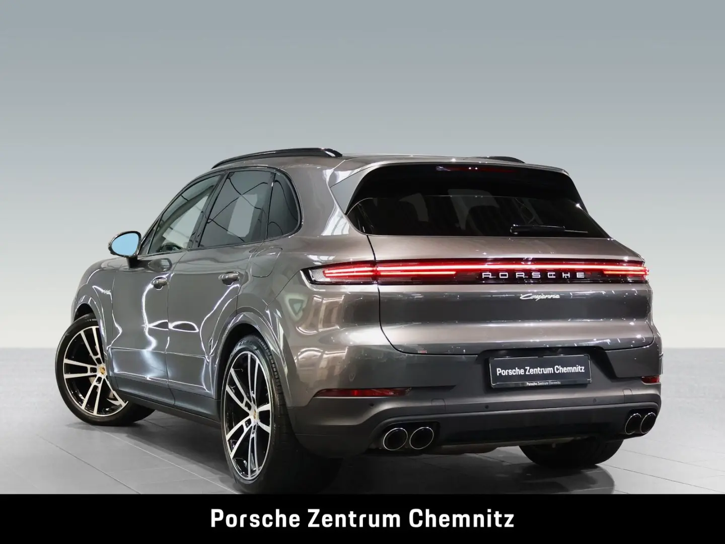 Cayenne E-Hybrid Sportabgas;Luft;BOSE;AHZV