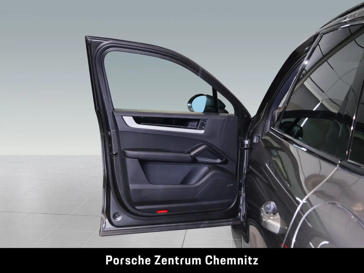 Cayenne E-Hybrid Sportabgas;Luft;BOSE;AHZV