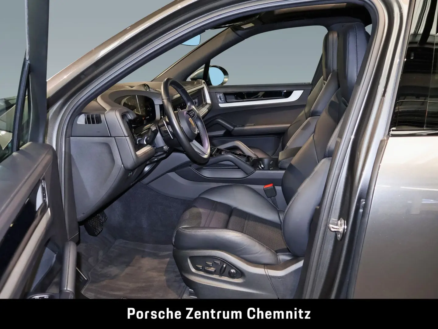 Cayenne E-Hybrid Sportabgas;Luft;BOSE;AHZV