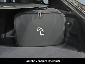 Cayenne E-Hybrid Sportabgas;Luft;BOSE;AHZV