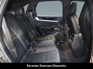 Cayenne E-Hybrid Luft;Sitzbelüft.;BOSE;18-Wege