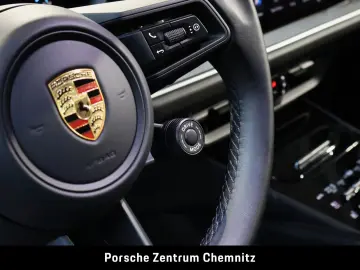 Cayenne E-Hybrid Luft;Sitzbelüft.;BOSE;18-Wege