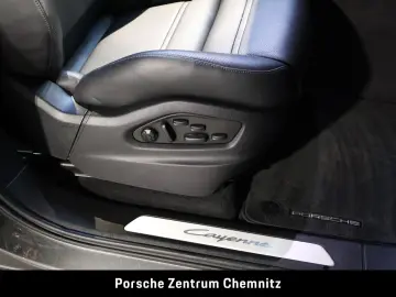 Cayenne E-Hybrid Luft;Sitzbelüft.;BOSE;18-Wege