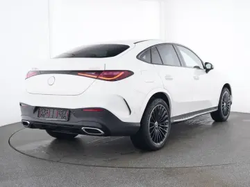 GLC 300e AMG Prem  AHK DISTR BUR3D Night HUD 360