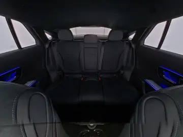 GLC 300e AMG Prem  AHK DISTR BUR3D Night HUD 360