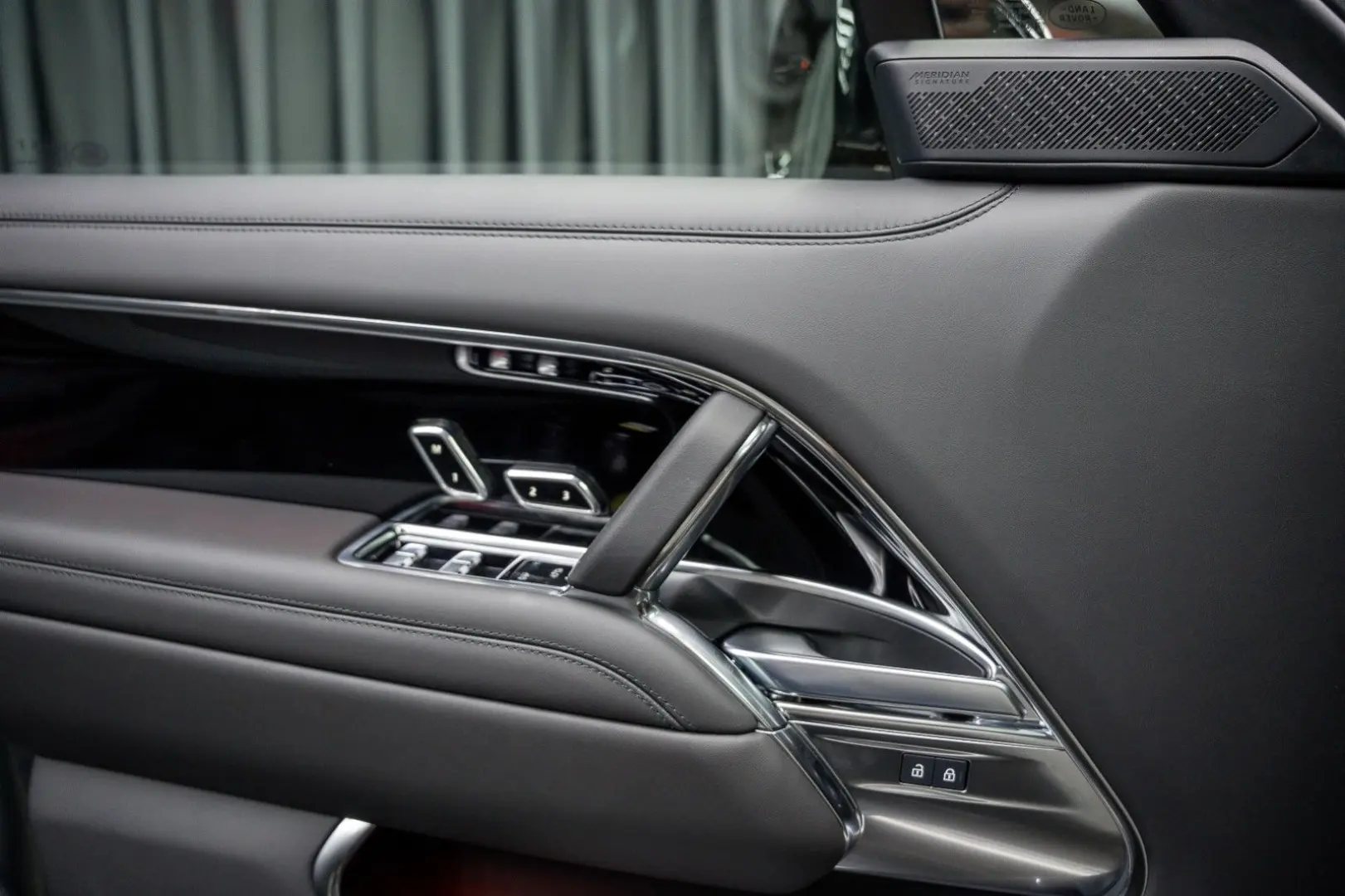 Range Rover P530 Autob. LWB Fond-TV 23''