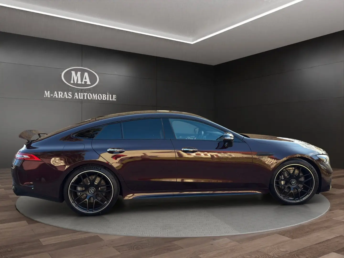AMG GT 4-trg. 53 4Matic Pano  Sonderlackirug